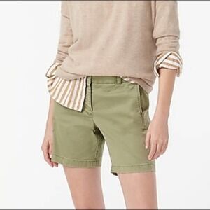 J. Crew 7" stretch chino short in olive sand size 4